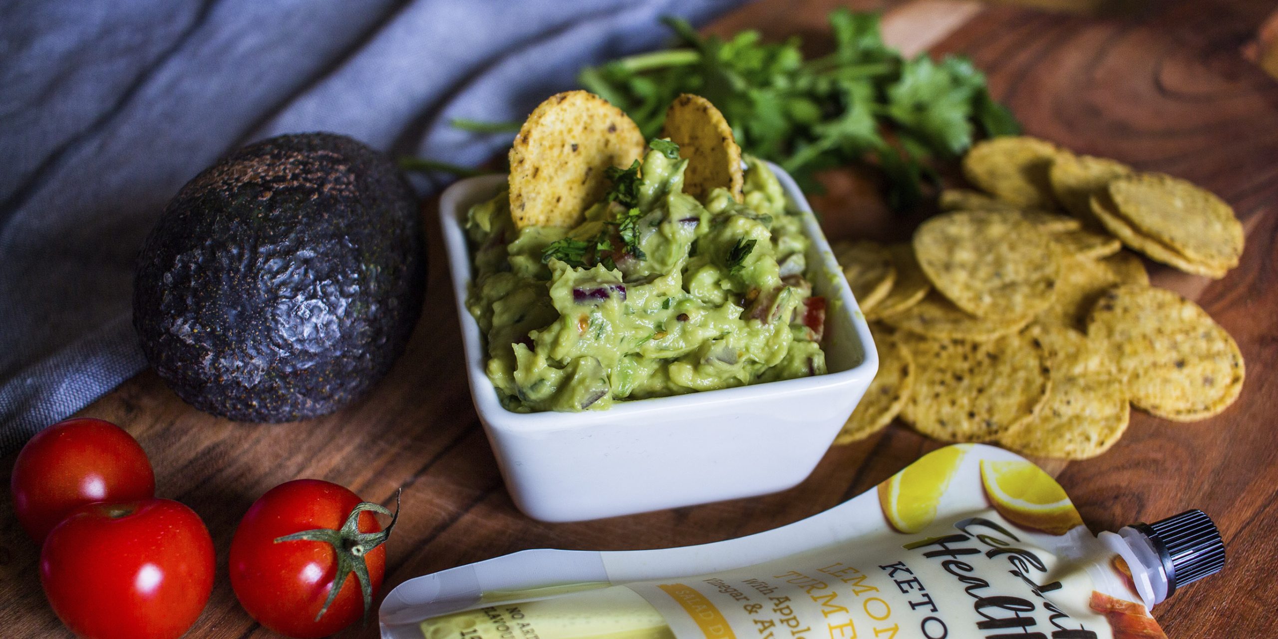 Health snack ideas like this delicious guacamole with corn chips